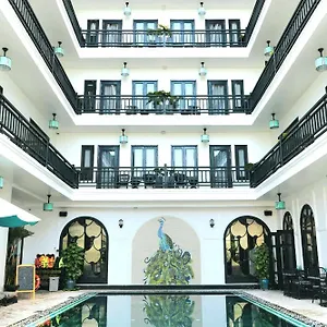 Delicacy & Hotel Hoi An