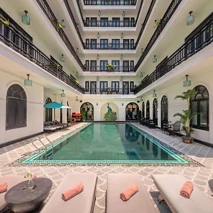 Delicacy & Hotel Hoi An