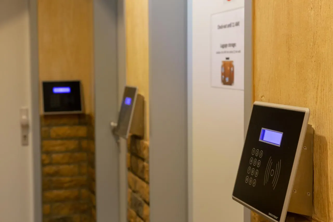 Do Step Inn Central - Self-Service-Hostel فيينا بيت شباب